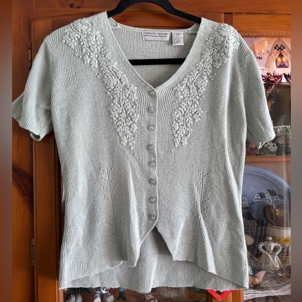 Carolyn Taylor Light Green Knit button down Sweater